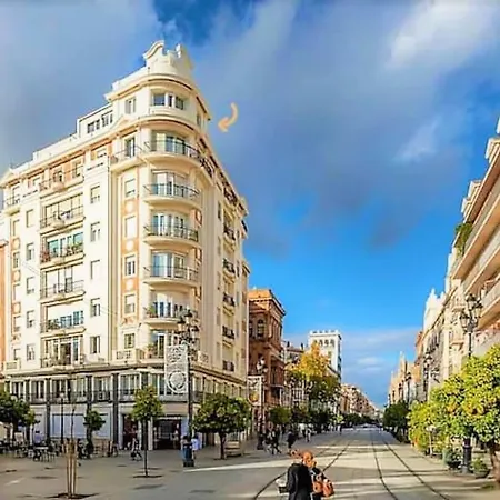 Lux Essentia * Seville