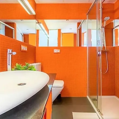 Lux Essentia Seville