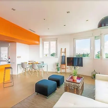 Lux Essentia Apartment *